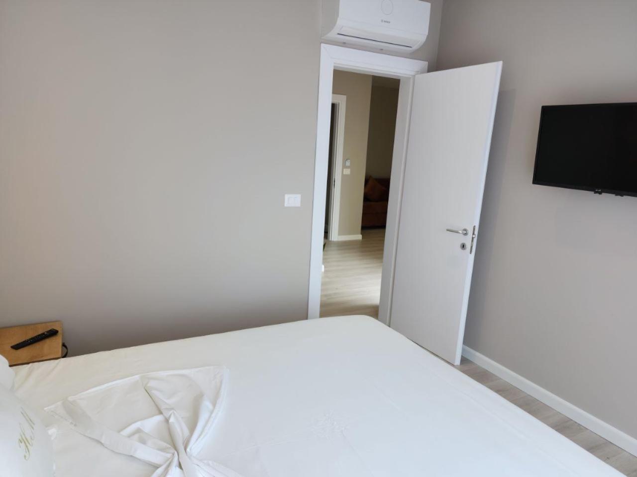 Hotel Maren Durres Phòng bức ảnh